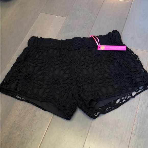 NWT Macbeth Collection crochet shorts. Size Small. - Picture 3 of 5